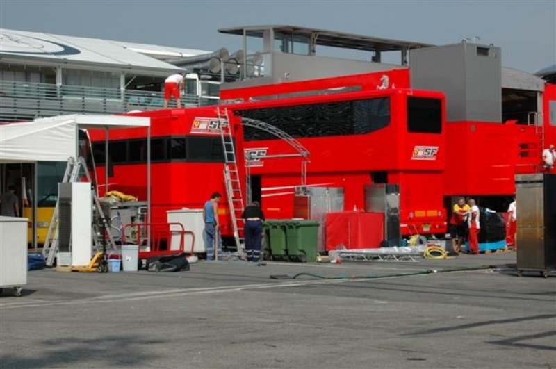 opbouwferrarimotorhome